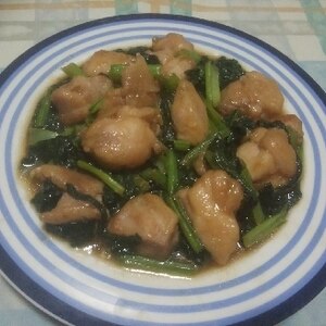 小松菜と鶏肉のニンニク醤油炒め